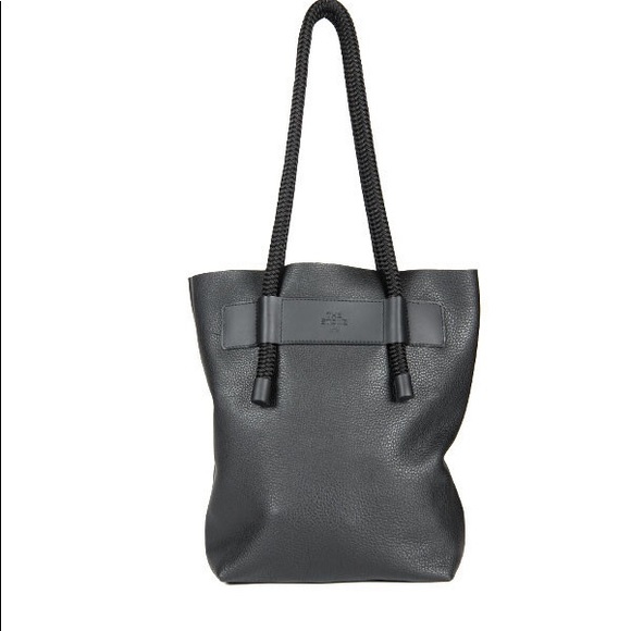 the stowe tote